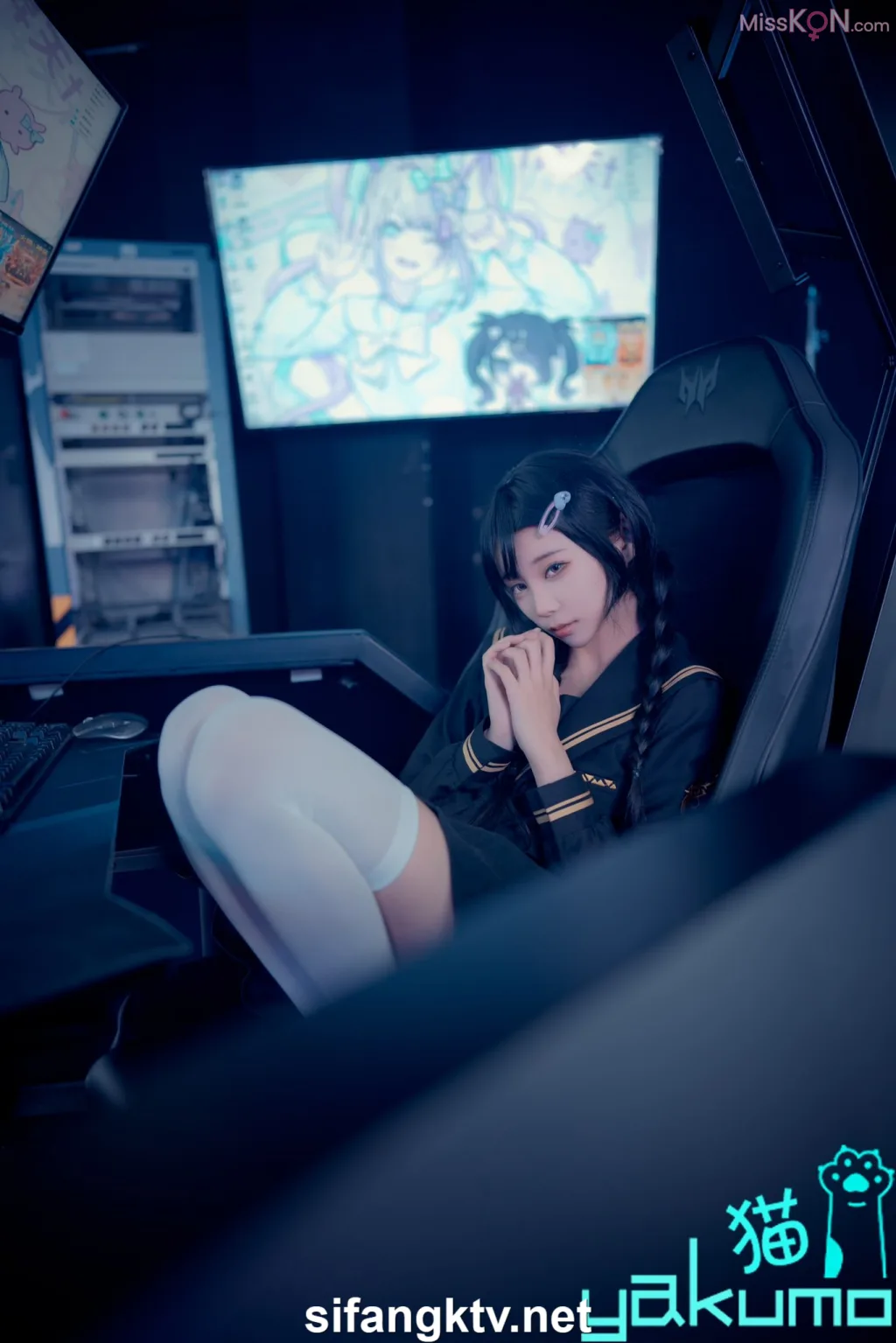 Coser@yakumo猫: 顶级情色摄影 身材超棒极限诱惑私拍 (177 photos )