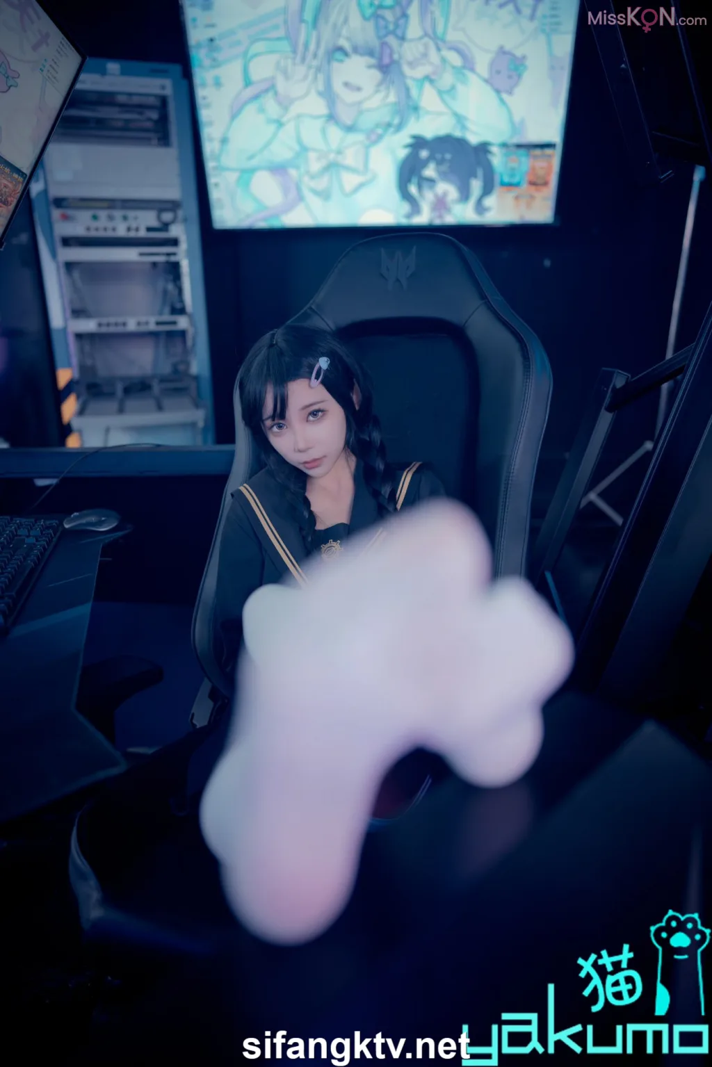 Coser@yakumo猫: 顶级情色摄影 身材超棒极限诱惑私拍 (177 photos )