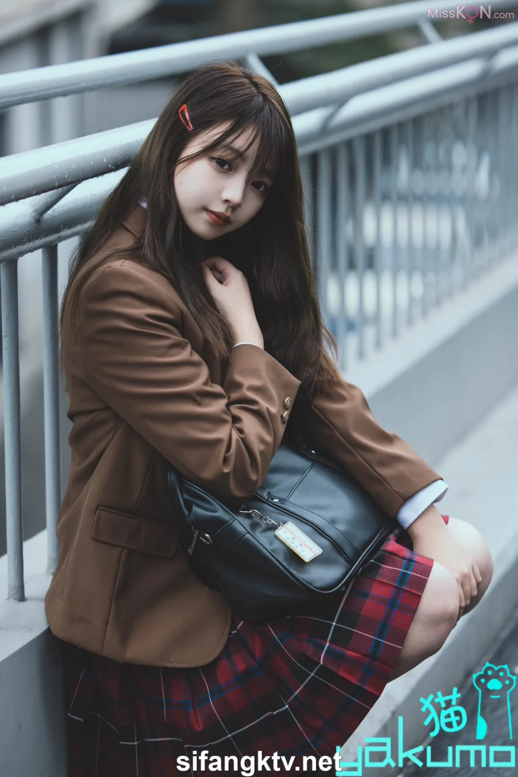 Coser@yakumo猫: 顶级情色摄影 身材超棒极限诱惑私拍 (177 photos )