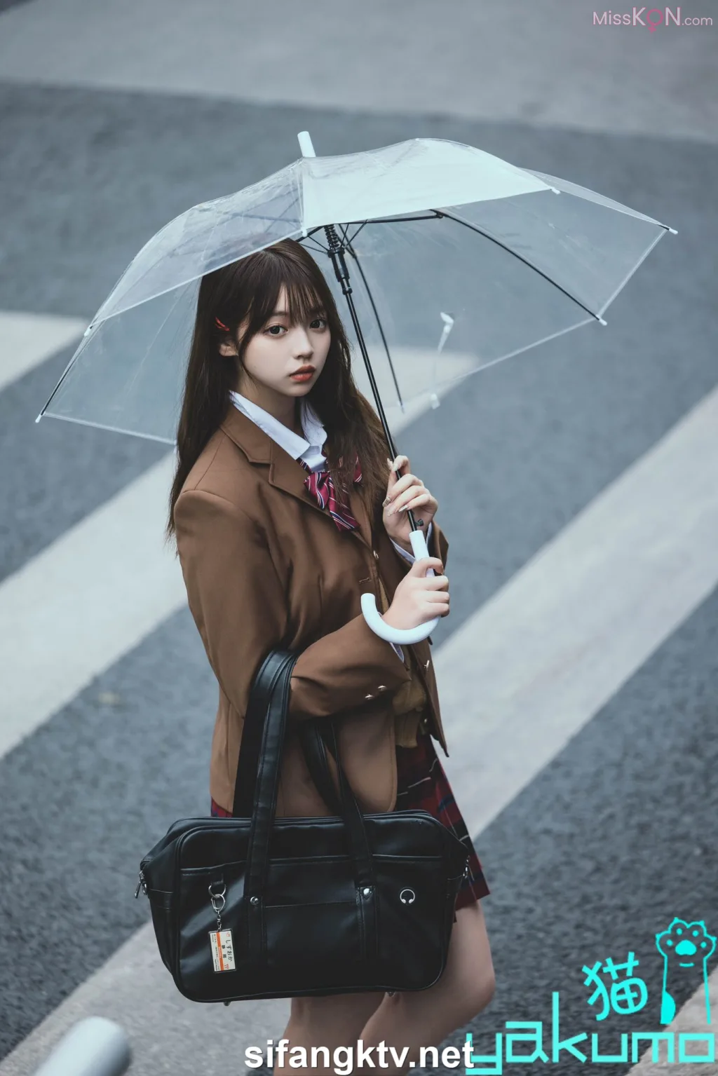 Coser@yakumo猫: 顶级情色摄影 身材超棒极限诱惑私拍 (177 photos )