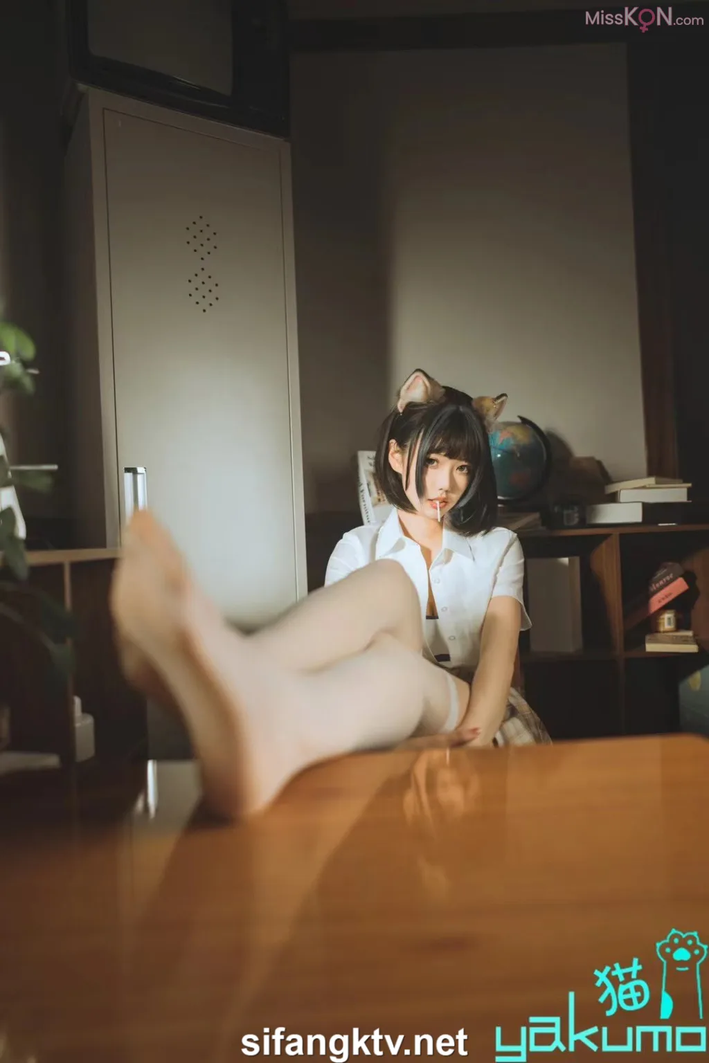 Coser@yakumo猫: 顶级情色摄影 身材超棒极限诱惑私拍 (177 photos )