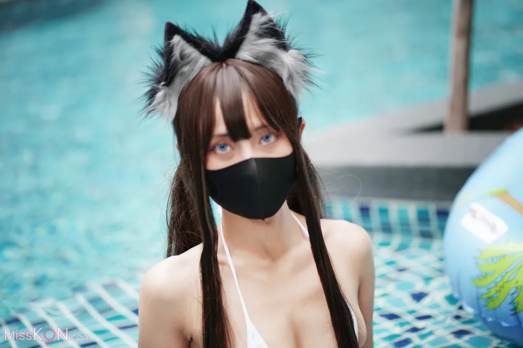 Coser@职业奶妈三水子: 猫猫蓝白比基尼 (85 photos )