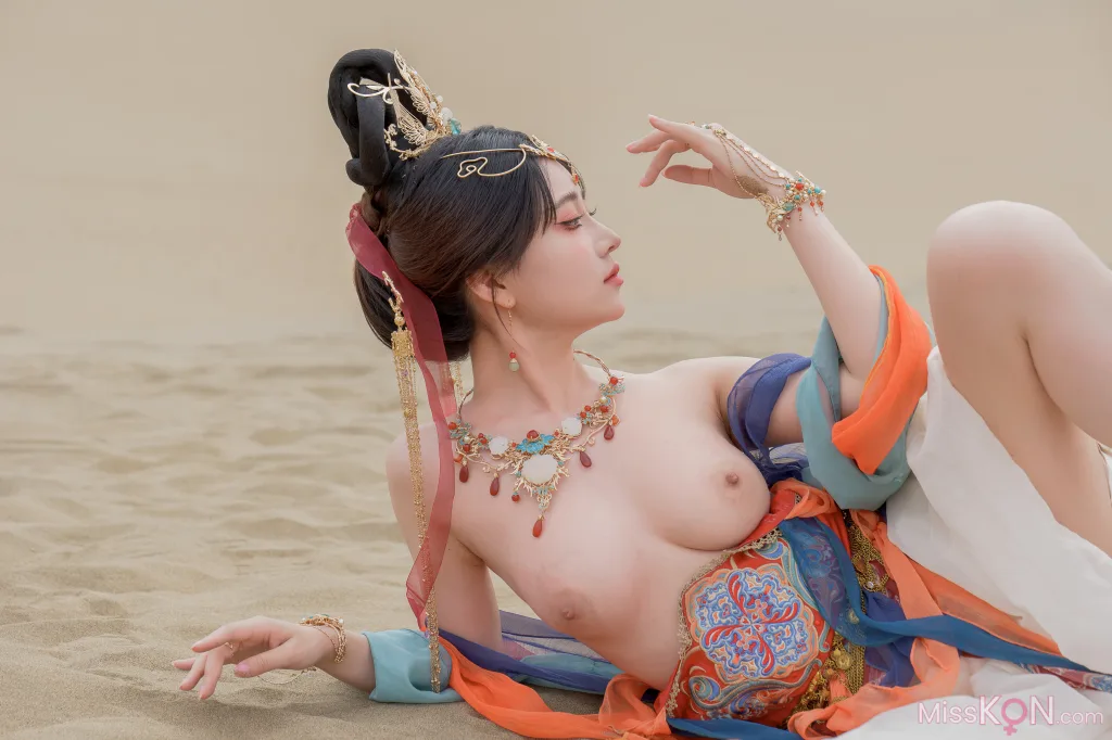 Coser@年年Nnian: 飞天 (63 photos)