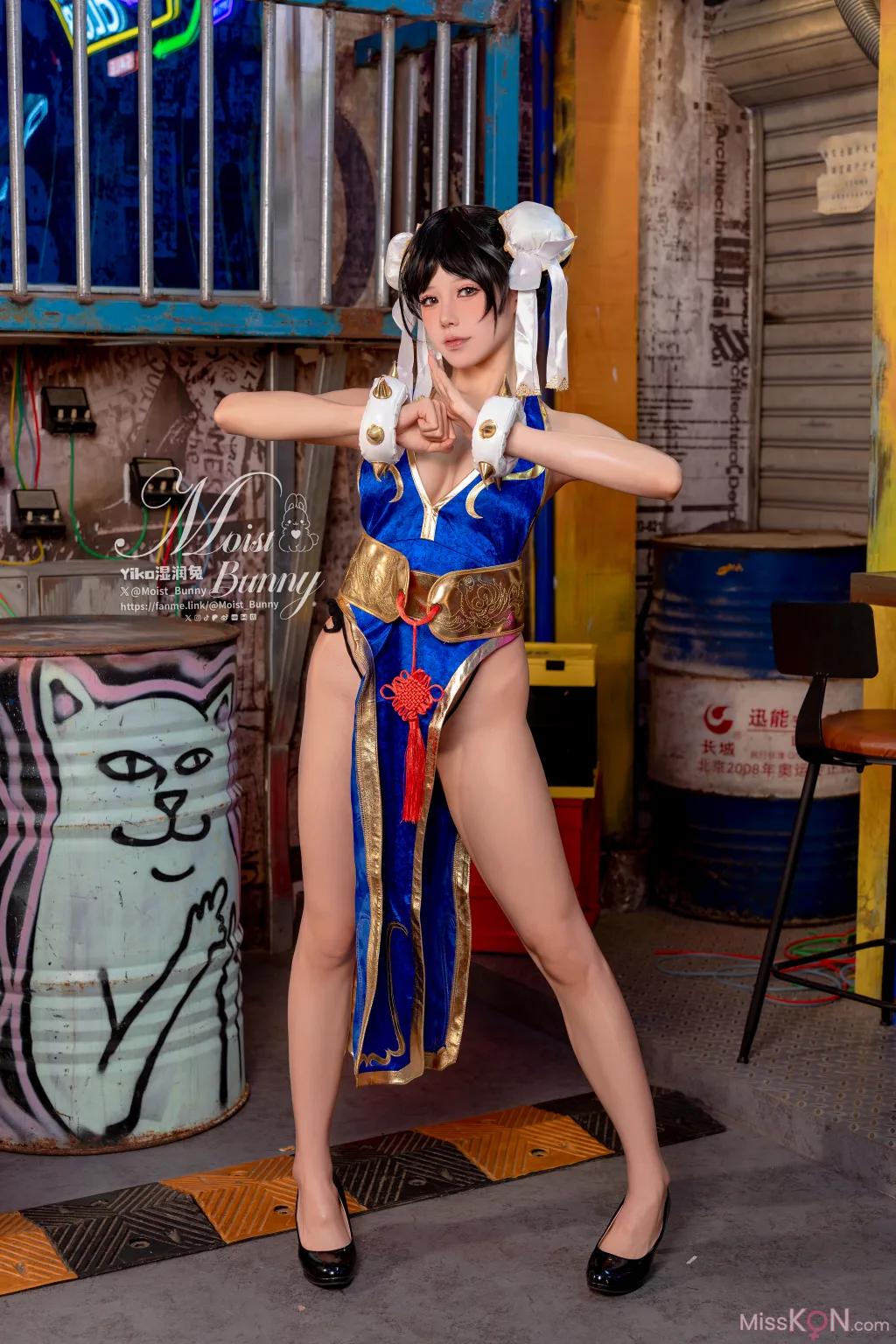Coser@黏黏团子兔: 2月作品『街霸-春丽』桃花旗袍 (86 photos )