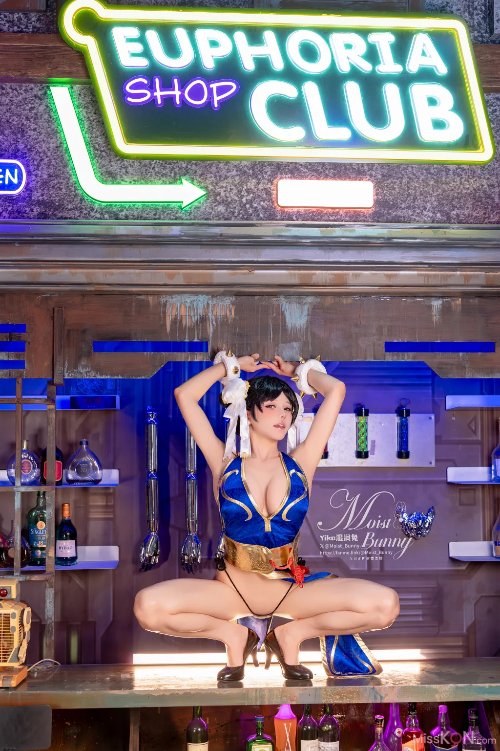 Coser@黏黏团子兔: 2月作品『街霸-春丽』桃花旗袍 (86 photos )