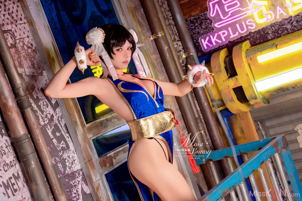 Coser@黏黏团子兔: 2月作品『街霸-春丽』桃花旗袍 (86 photos )