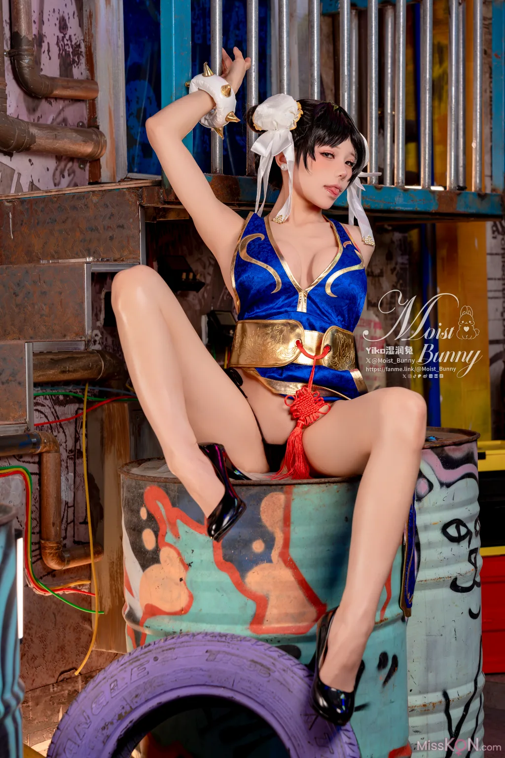 Coser@黏黏团子兔: 2月作品『街霸-春丽』桃花旗袍 (86 photos )