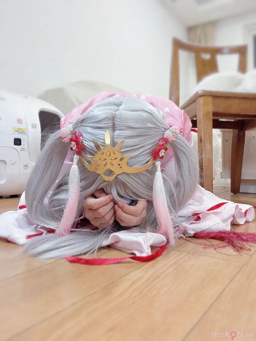 Coser@懒懒睡不醒 &amp; 朝武芳乃: 极品嫩妹 捆绑jk (55 photos )