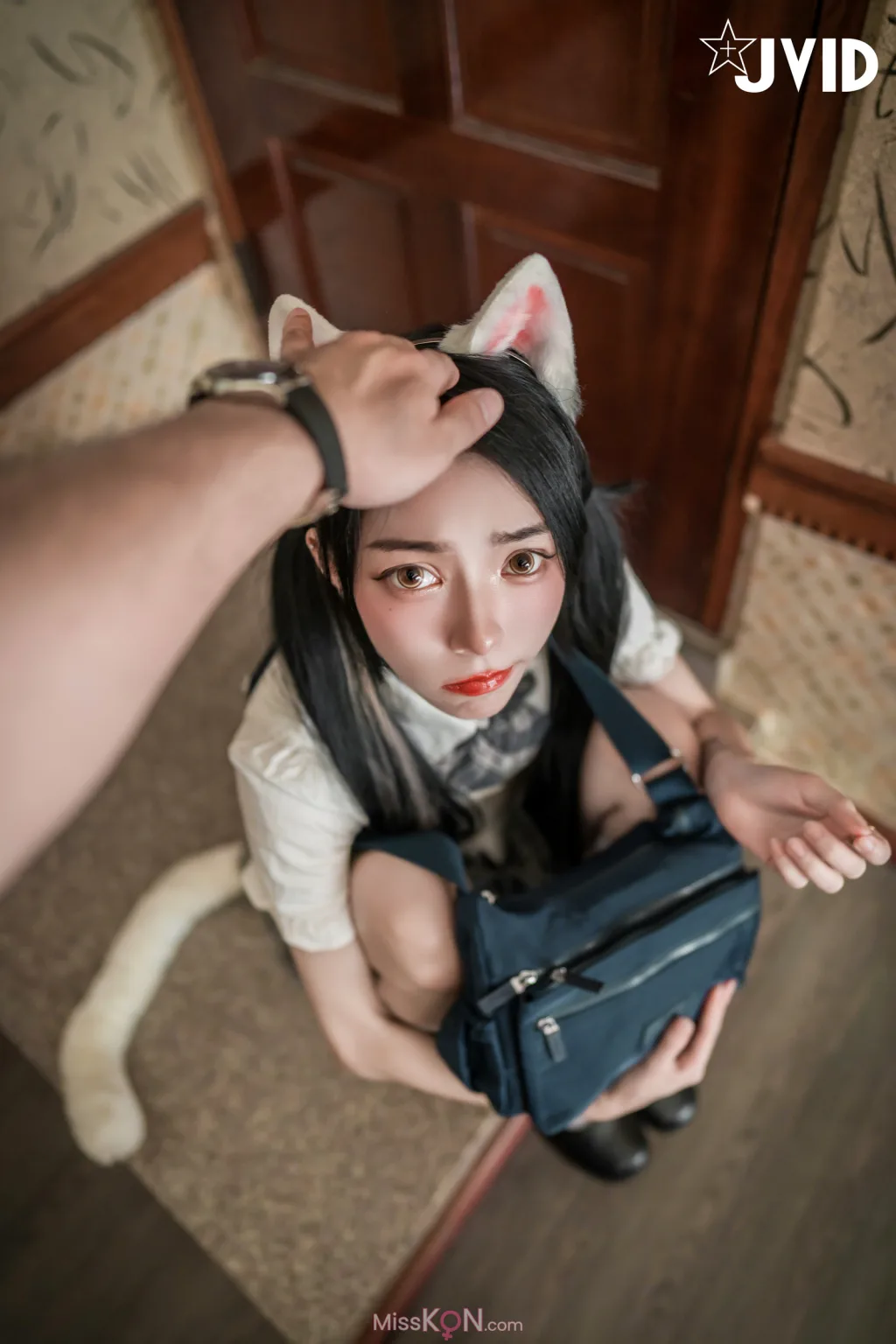 [JVID] 飄飄哥: 貓咪收養手冊😺巨乳人形貓 女神飄飄🔞 (74 photos)