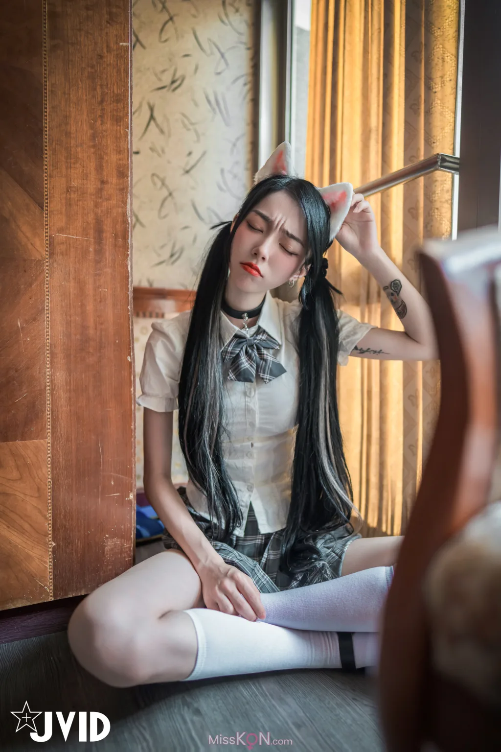 [JVID] 飄飄哥: 貓咪收養手冊😺巨乳人形貓 女神飄飄🔞 (74 photos)