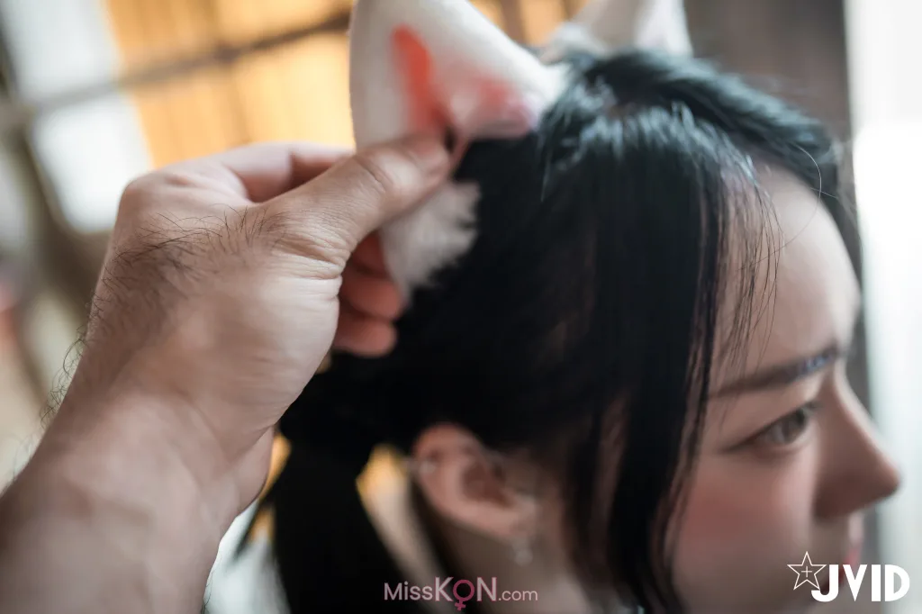 [JVID] 飄飄哥: 貓咪收養手冊😺巨乳人形貓 女神飄飄🔞 (74 photos)