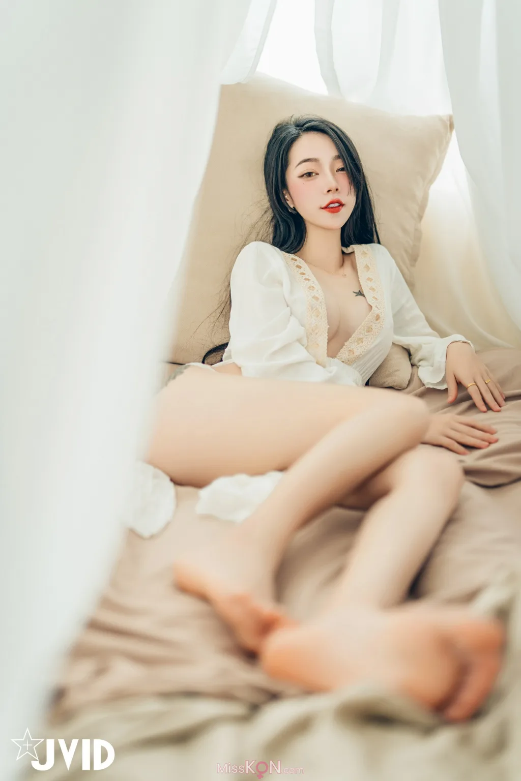 [JVID] 飄飄哥: 🔞巨乳飄飄女神精心打造的誠意寫真🤤，動漫般的完美身材，還有超可愛的神祕客串喔❤️ (169 photos + 1 video) – Page 3