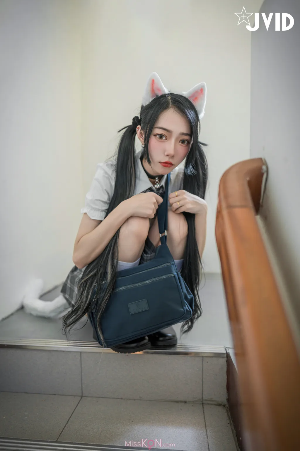 [JVID] 飄飄哥: 貓咪收養手冊😺巨乳人形貓 女神飄飄🔞黑貓白貓能讓主人舒服的都是好貓🥵路邊遇見一隻超可愛待認養的美少女貓咪🤤當然要帶回家❤️ (174 photos)