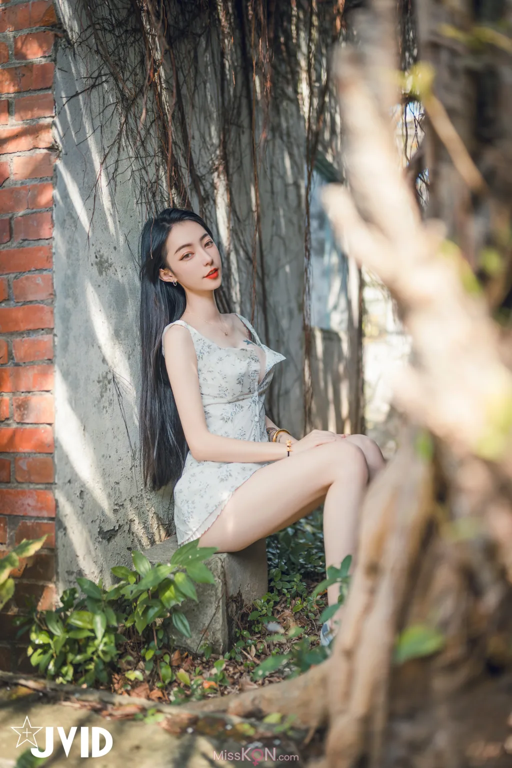 [JVID] 飄飄哥: 飄飄跟蹤綁架迷姦情色妄想🔞強灌春藥🔞粉粉+透透🥵藥效太強💦讓美少女飄飄完全順從🥵 (206 photos)