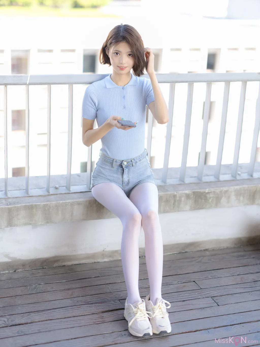 [森萝财团写真] 媛媛 试拍 15D超薄白丝 (60 photos )