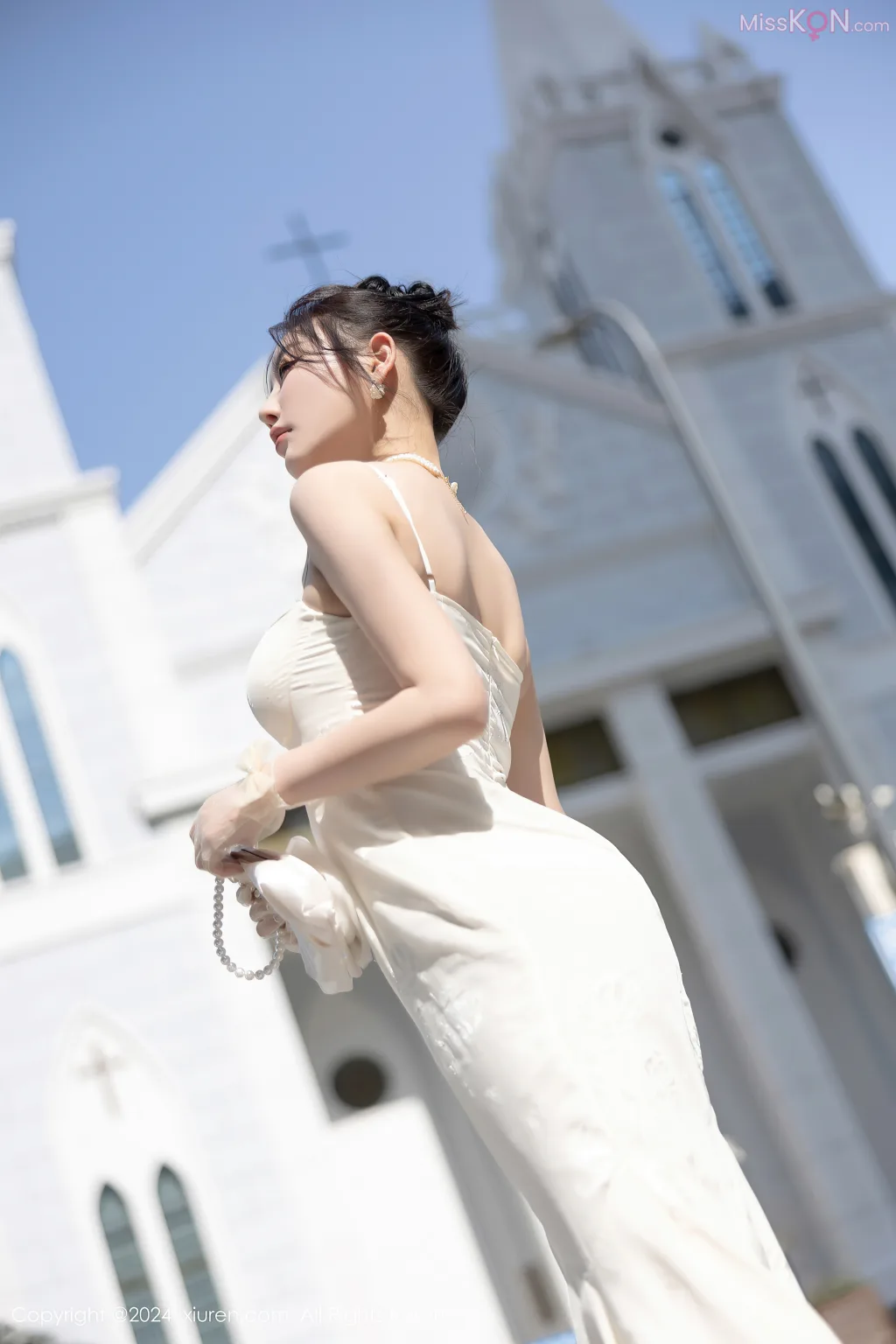 XIUREN No.8536 – 8545 (846 photos)