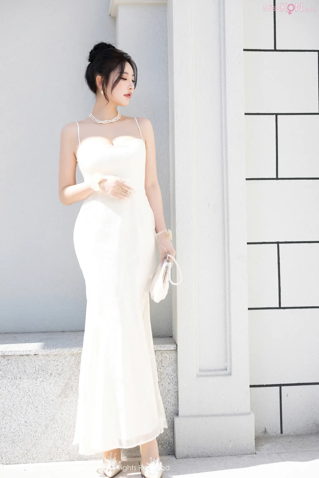 XIUREN No.8536 – 8545 (846 photos)