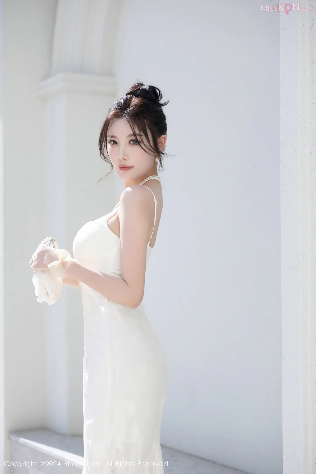 XIUREN No.8536 – 8545 (846 photos)