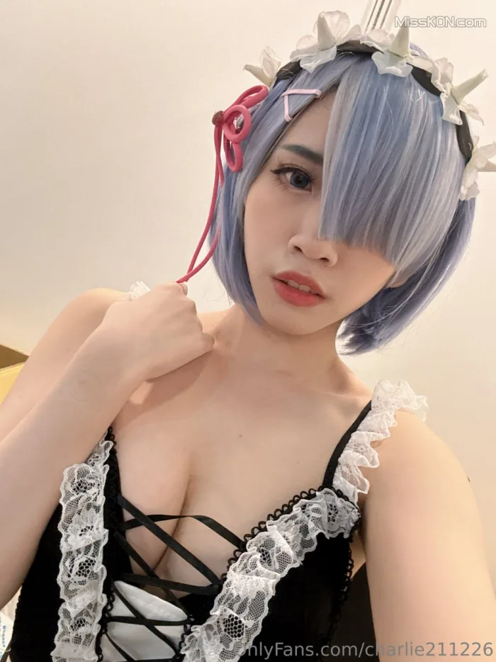 茶理: TW電玩少女 妹OnlyFan日常私拍&amp;約拍花絮 (72 photos )
