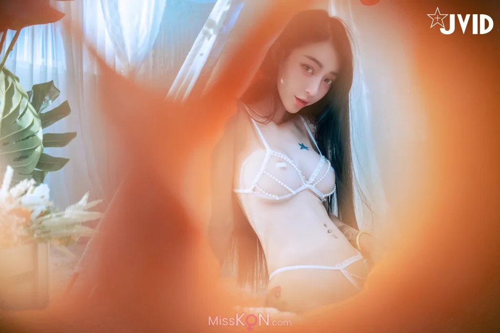 [JVID] 飄飄哥: 色色の裸體生日趴－飄飄🎂慶生被脫光光塗抹奶油😳 (247 photos)