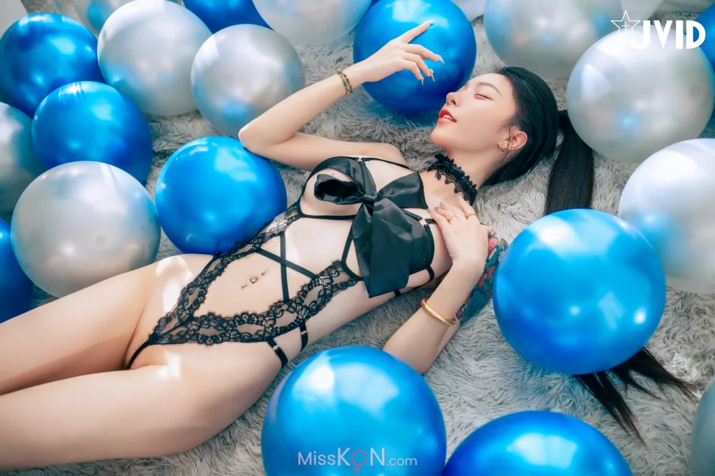 [JVID] 飄飄哥: 色色の裸體生日趴－飄飄🎂慶生被脫光光塗抹奶油😳 (247 photos)
