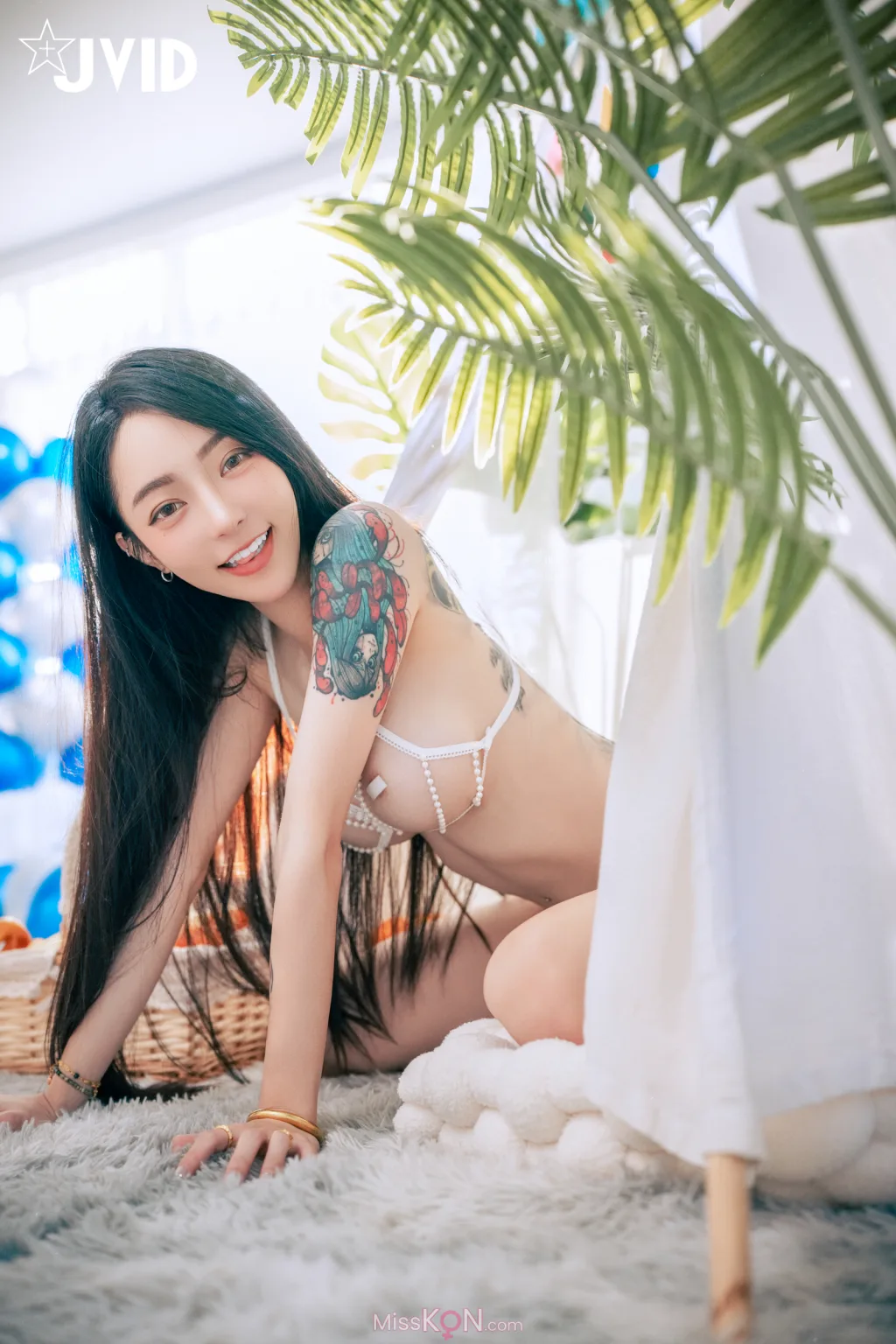 [JVID] 飄飄哥: 色色の裸體生日趴－飄飄🎂慶生被脫光光塗抹奶油😳 (247 photos)