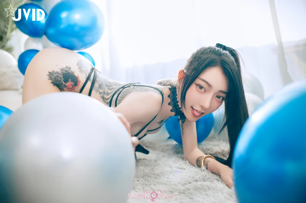 [JVID] 飄飄哥: 色色の裸體生日趴－飄飄🎂慶生被脫光光塗抹奶油😳 (247 photos)