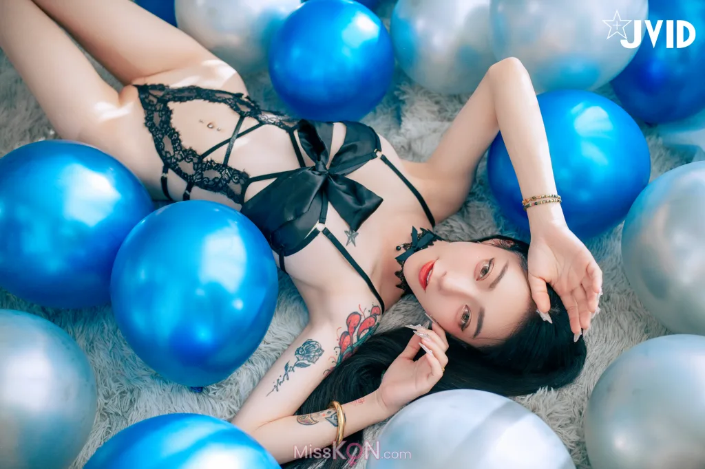 [JVID] 飄飄哥: 色色の裸體生日趴－飄飄🎂慶生被脫光光塗抹奶油😳 (247 photos)