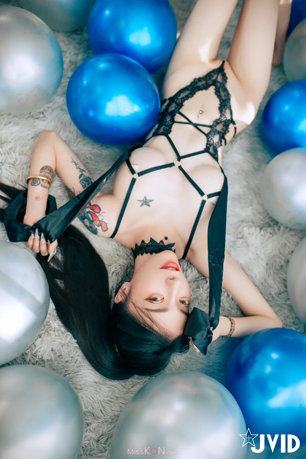 [JVID] 飄飄哥: 色色の裸體生日趴－飄飄🎂慶生被脫光光塗抹奶油😳 (247 photos)