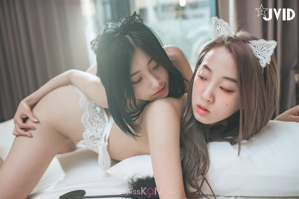 [JVID] 淇淇selina &amp; 小隻馬霓霓:【雙模特輯】淇淇＆霓霓寵物閨蜜裸體挑逗，霓霓上空無碼年度限定隱藏版!!! (107 photos )