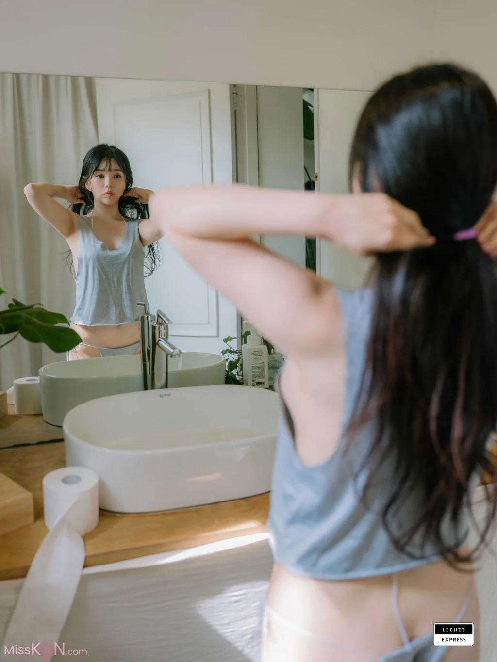 [LE] LEND-037: Yuri (유리) (65 photos)