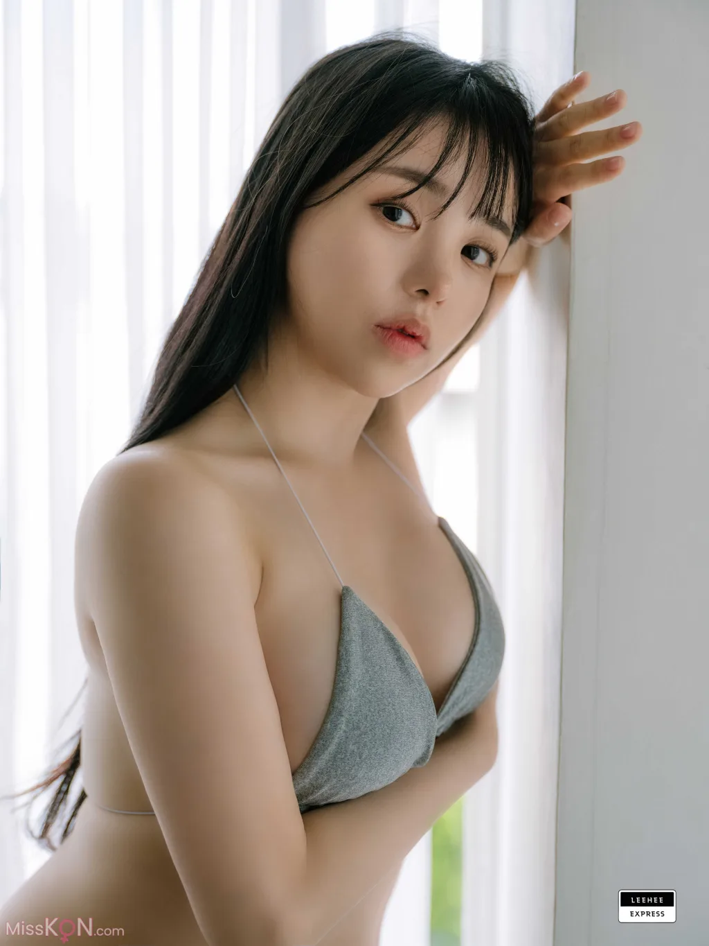 [LE] LEND-037: Yuri (유리) (65 photos)