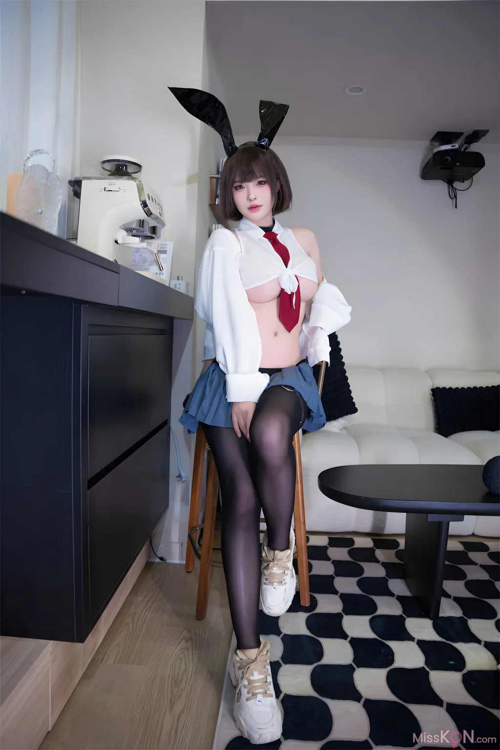 Coser@清水由乃: JK兔女郎 (59 photos)