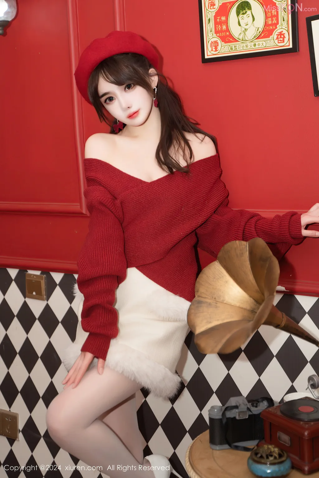 XIUREN No.8546 – 8555 (787 photos)