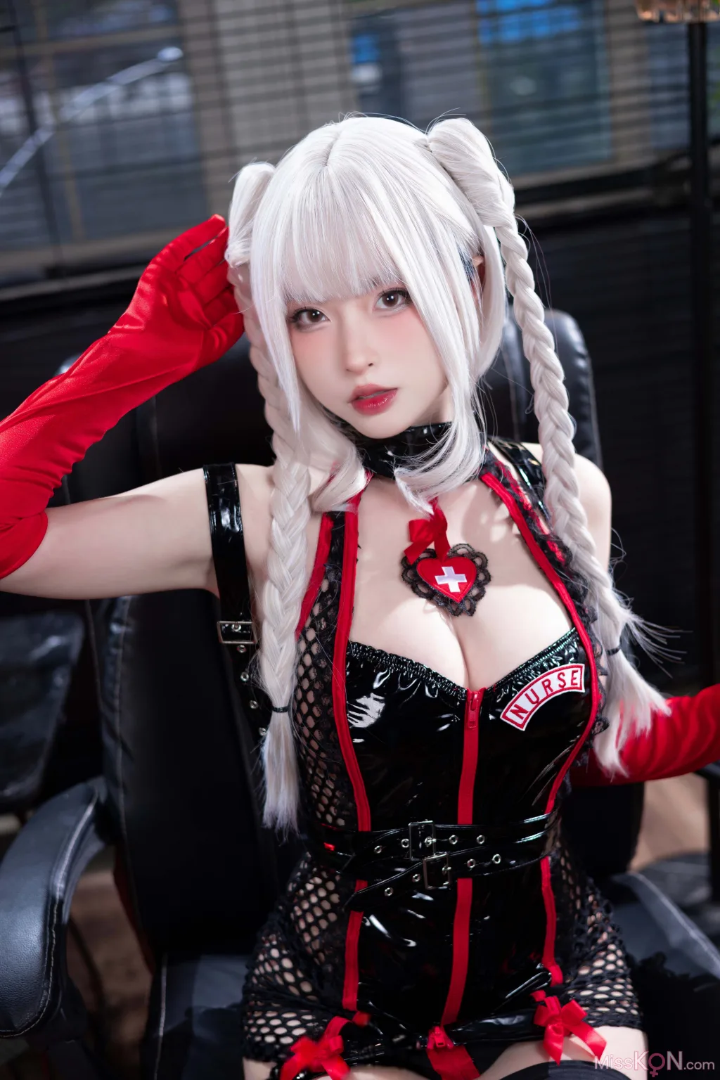 Coser@清水由乃: 白发护士 (57 photos )