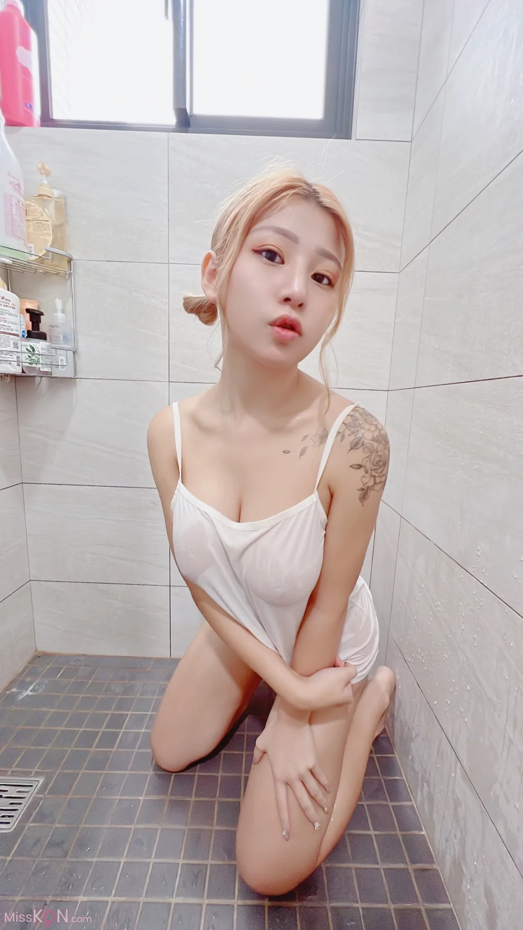 艾瑪 Emma: 大UU艾王馬Emma真的很香啊!! (208 photos )