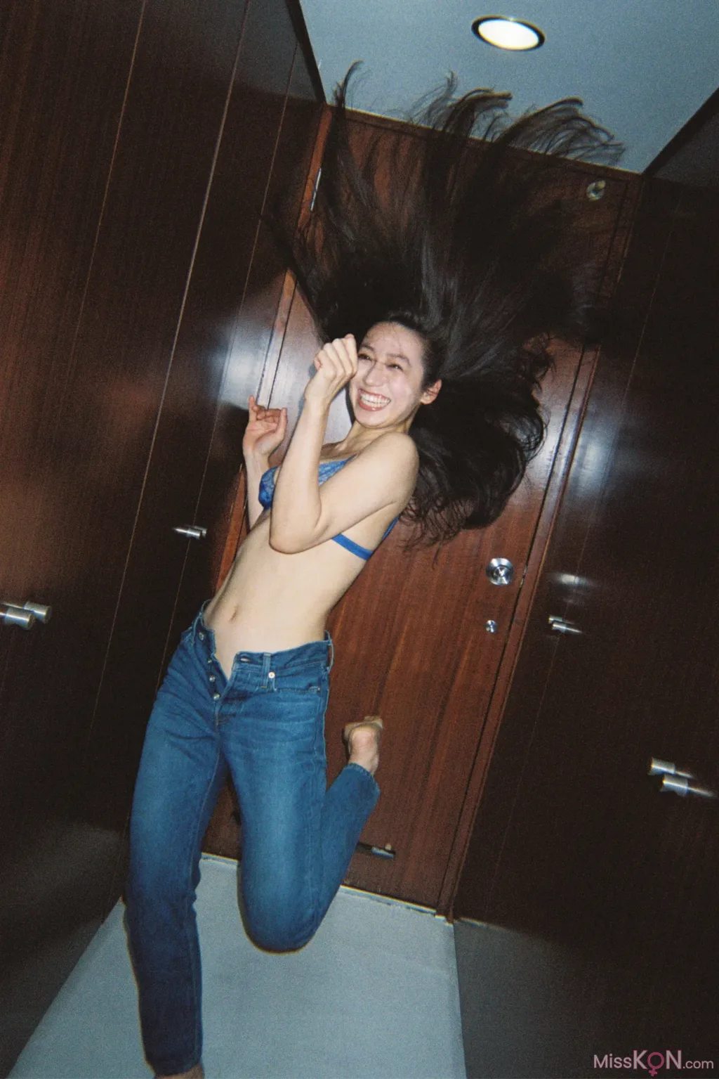 [JP] Airi Satō (佐藤あいり): 艶めく素肌 Vol.2 (56 photos)