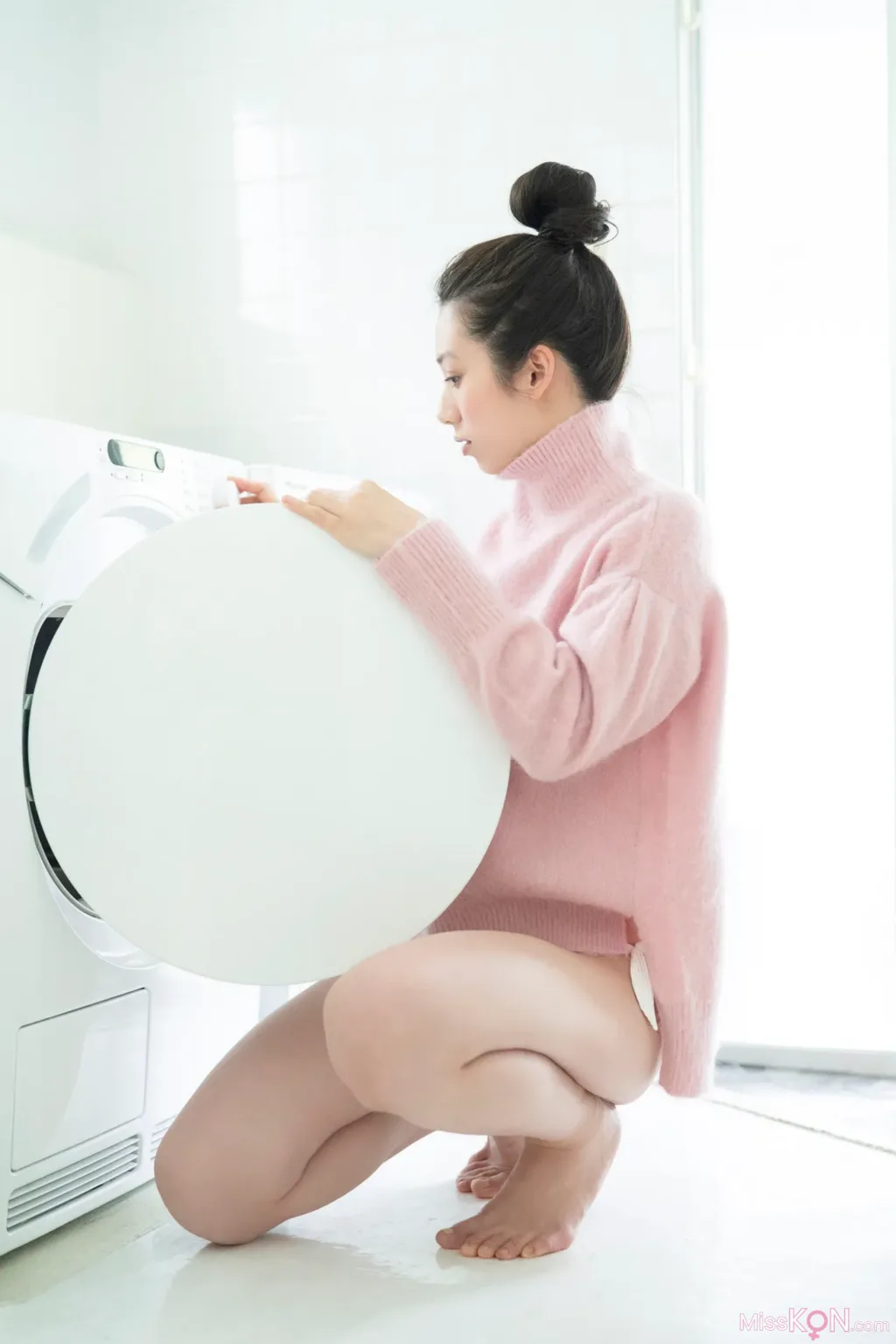 [JP] Airi Satō (佐藤あいり): 艶めく素肌 Vol.2 (56 photos)