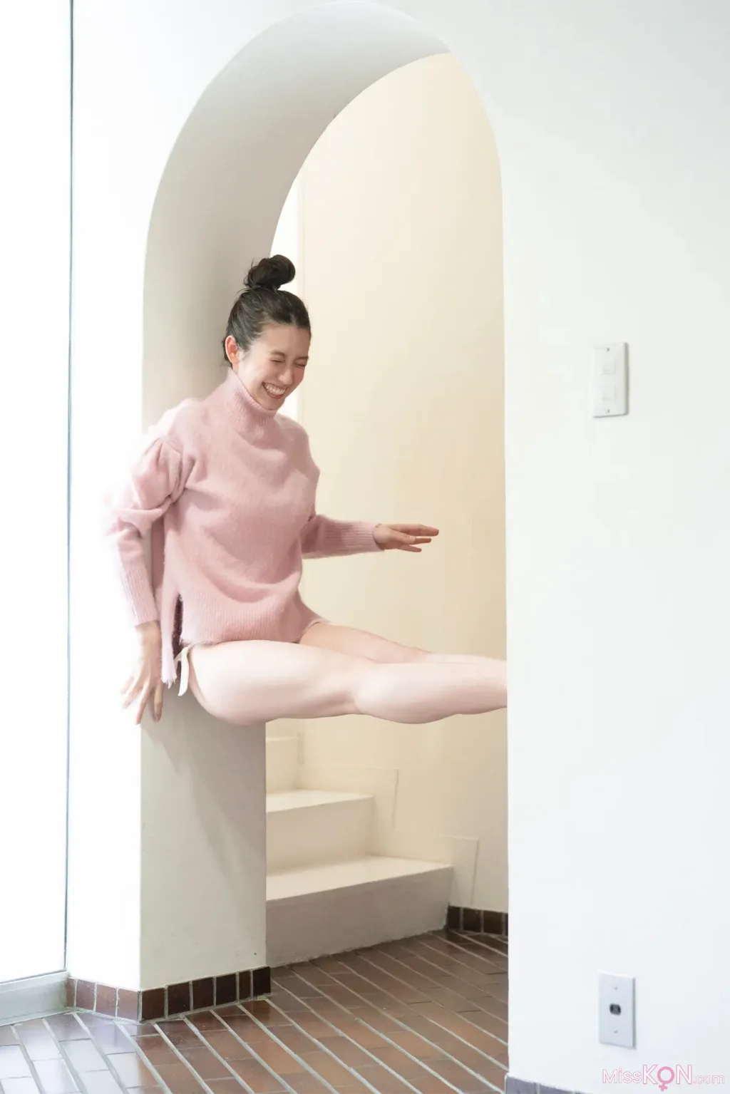 [JP] Airi Satō (佐藤あいり): 艶めく素肌 Vol.2 (56 photos)