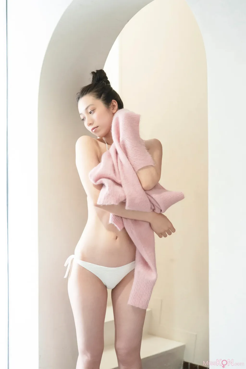 [JP] Airi Satō (佐藤あいり): 艶めく素肌 Vol.2 (56 photos)