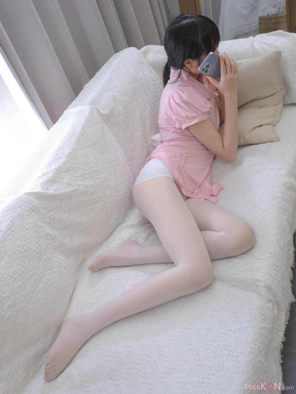 [森萝财团写真] Aika 白丝 10D 极细光滑丝袜 (117 photos )