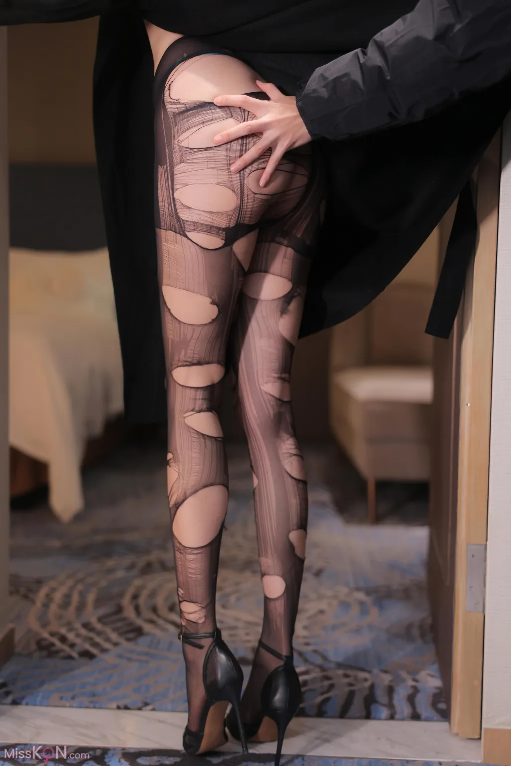 [XR Uncensored] Candy糖糖: R18 秀人网模特 翡翠绿 (95 photos )