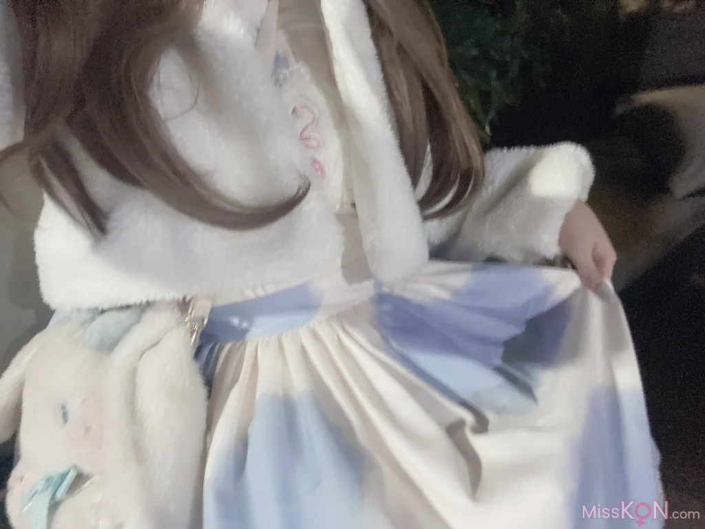Coser@Nyan_Chan: 新作户外公园露出 (253 photos )