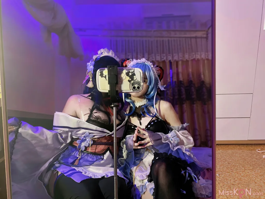 Coser@Nyan_Chan: 新作户外公园露出 (253 photos )