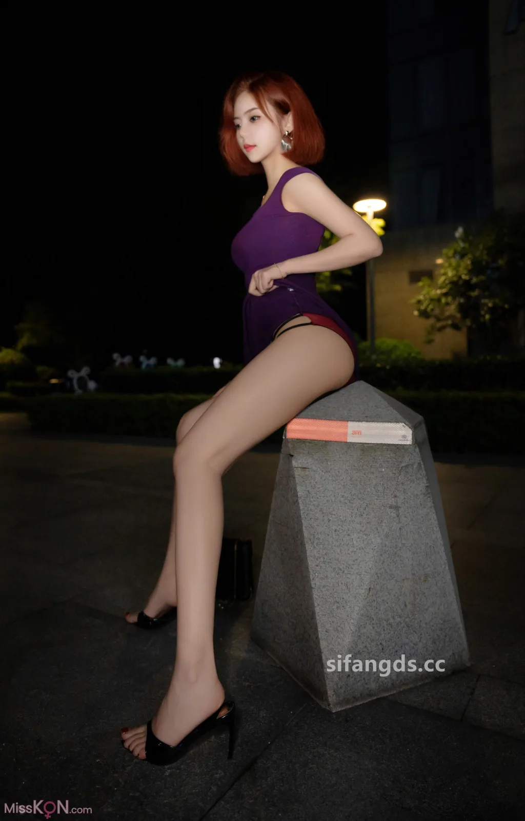 [XR Uncensored] 白芷yy: R18 秀人网模特 性感紫色内衣+S (100 photos )