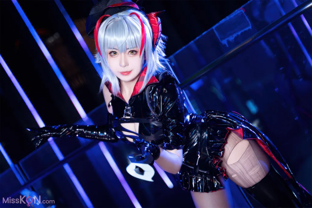 Coser@虎森森: 明日方舟 W 怪盗 (30 photos)
