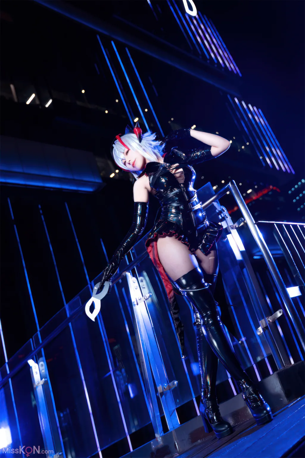 Coser@虎森森: 明日方舟 W 怪盗 (30 photos)