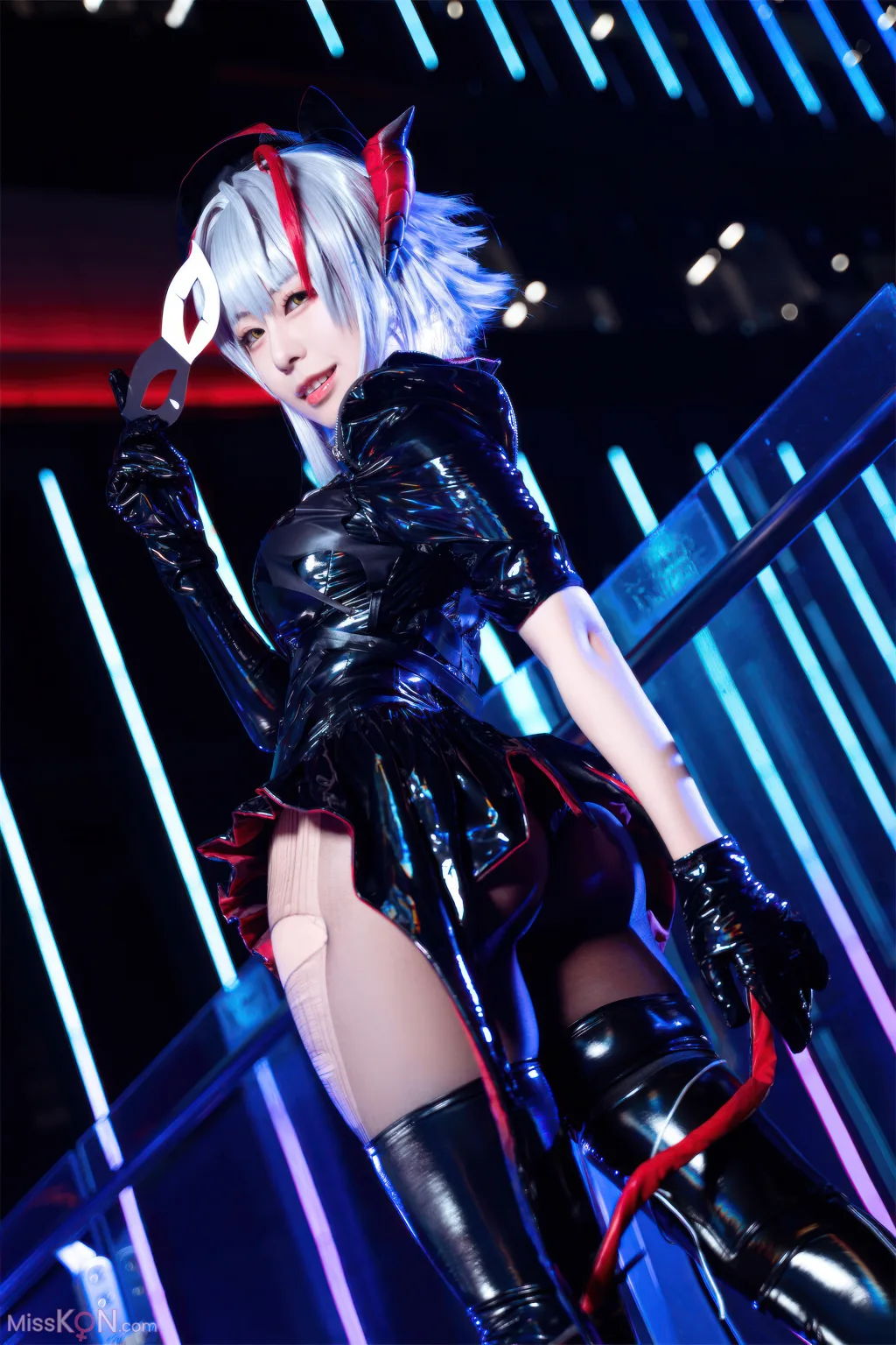 Coser@虎森森: 明日方舟 W 怪盗 (30 photos)