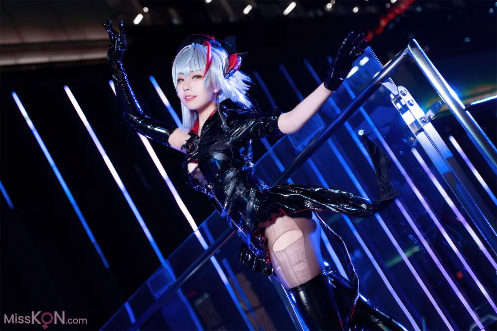 Coser@虎森森: 明日方舟 W 怪盗 (30 photos)