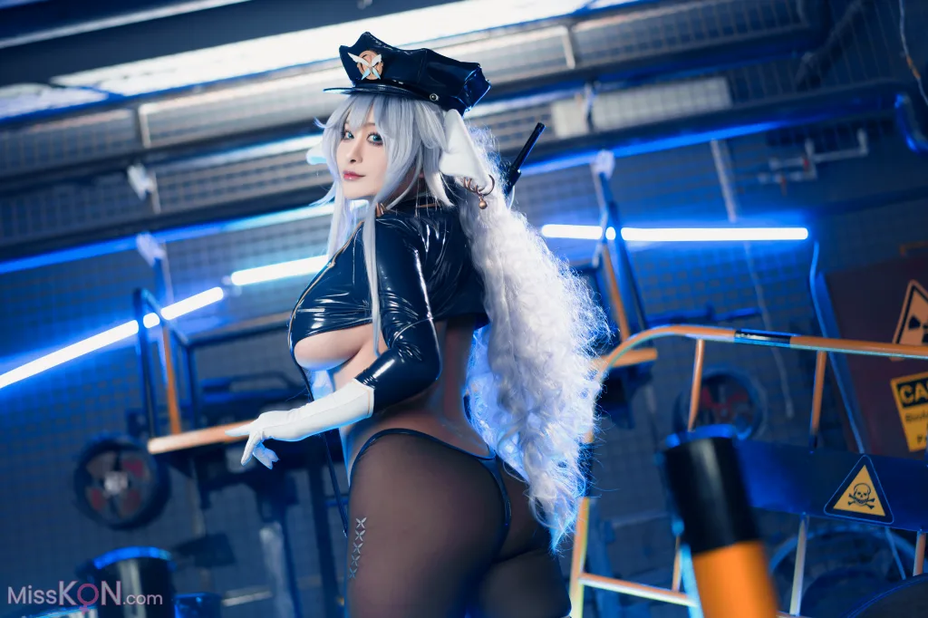 Coser@洛璃LoLiSAMA: 信浓女警 (80 photos)